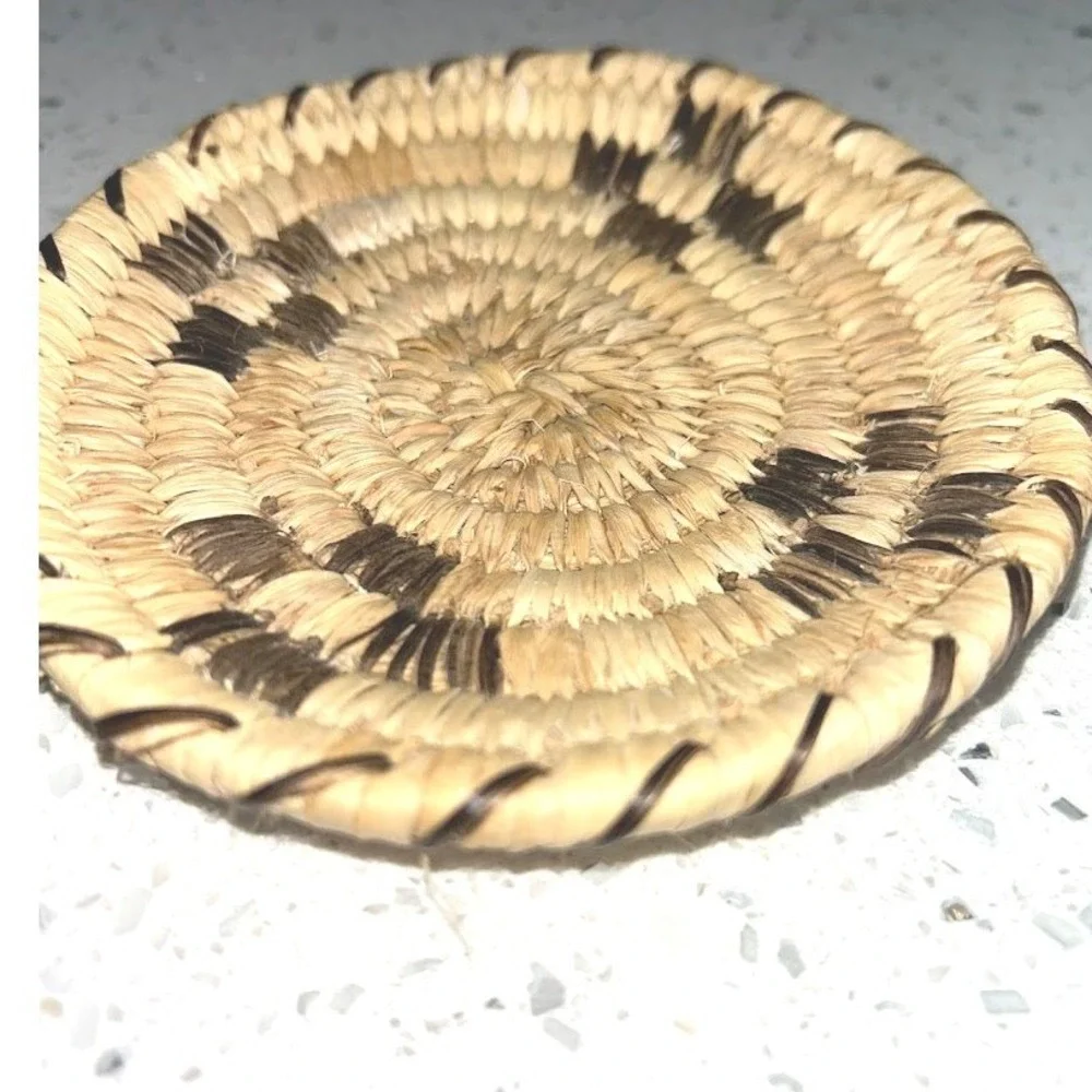 Vintage‎ Papago Handwoven Tohono O'odham Yucca Devils Claw Basket 5.25